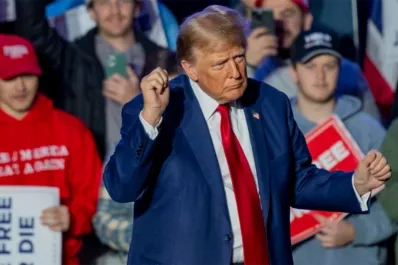 Elecciones en Estados Unidos: Trump ganó las internas en tres estados y toma impulso para el supermartes