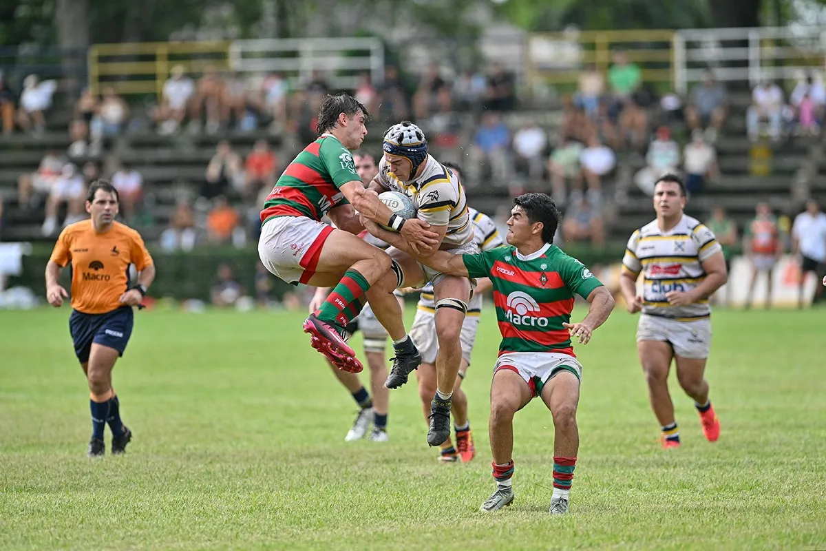 SÓLIDO DEBUT. Lawn Tennis comenzó su andar por el Anual con un contundente triunfo sobre Huirapuca en la Caldera del Parque.