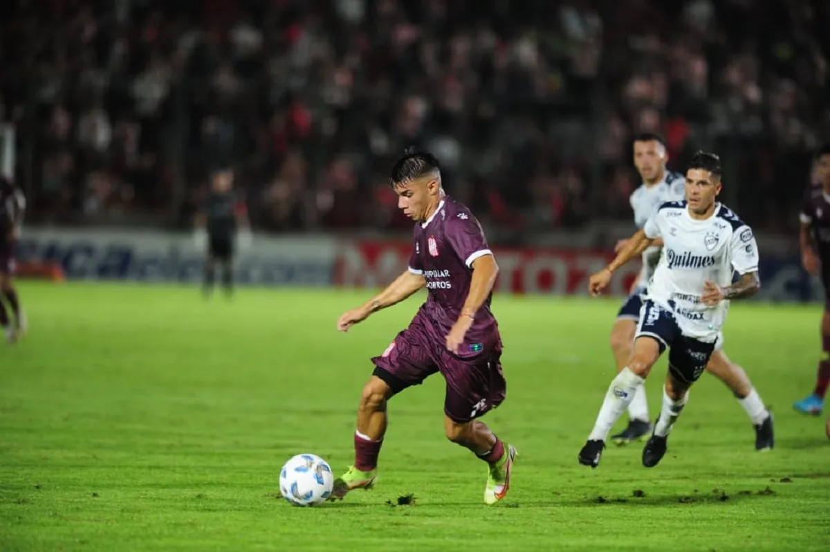 IRRECONOCIBLE. Lautaro Fedele jamás entró en partido y equivocó demasiado los caminos. Foto de Diego Aráoz/LA GACETA. 