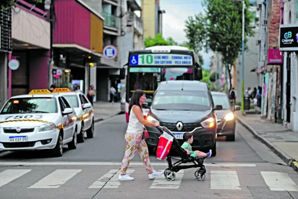 Qué se busca con el cambio de sentido de las calles Crisóstomo Álvarez y San Lorenzo