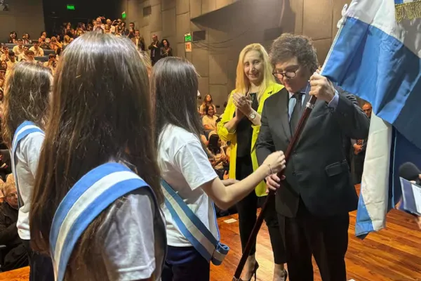 Milei, luego de que dos alumnos se desmayaran: Mencionar a los comunistas es tan peligroso que genera problemas