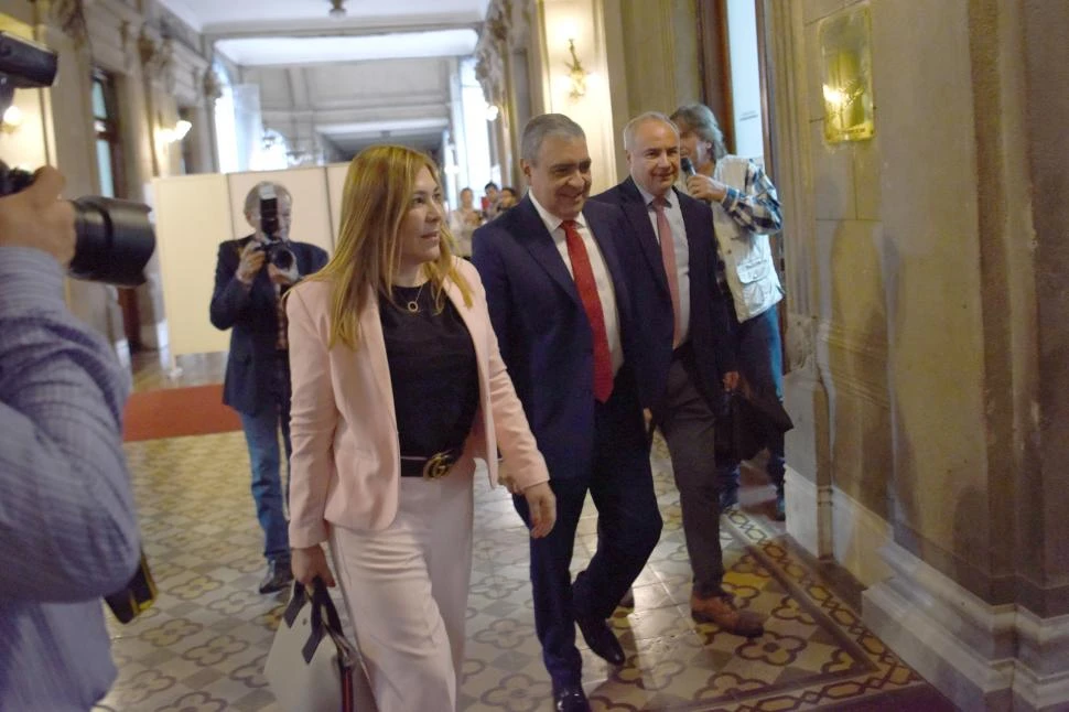 EN CASA DE GOBIERNO. Ávila ingresó junto a Alfaro y a Ocaranza. 