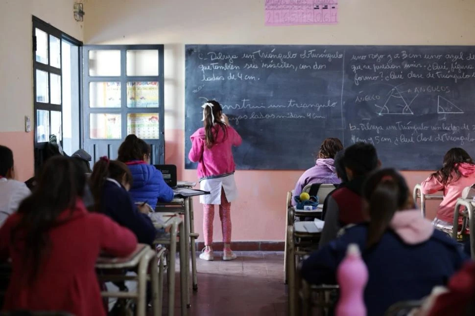 TRAS LA PANDEMIA. La hora extra alcanzó a 630 escuelas de nivel primario, con la intención de reforzar contenidos en matemática y en lengua. 