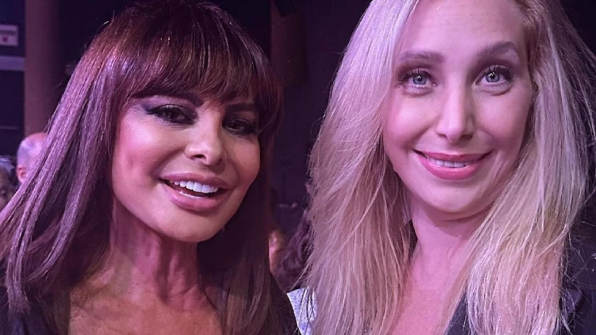 Karina Milei junto a Lucía Miranda en el show privado de Luis Miguel.