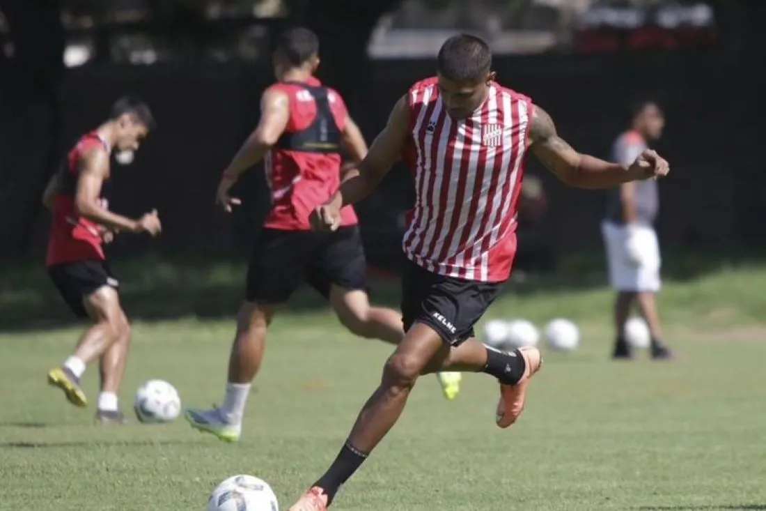 VUELVE. Tras superar una lesión, Joaquín Ibáñez está entre los convocados.