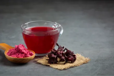 Te de hibiscus o agua de Jamaica: la infusión con funciones antioxidantes y antiparasitarias