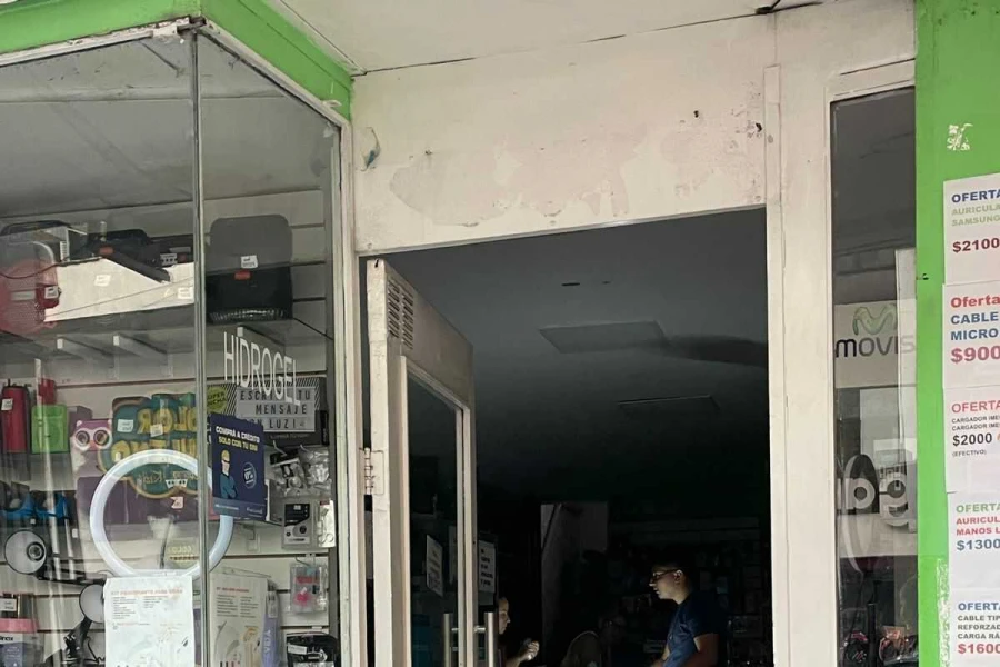 Así se vivió el corte en los negocios de la peatonal