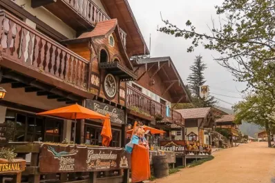 Turismo de Semana Santa: el pueblito de estilo andino en las sierras de Córdoba