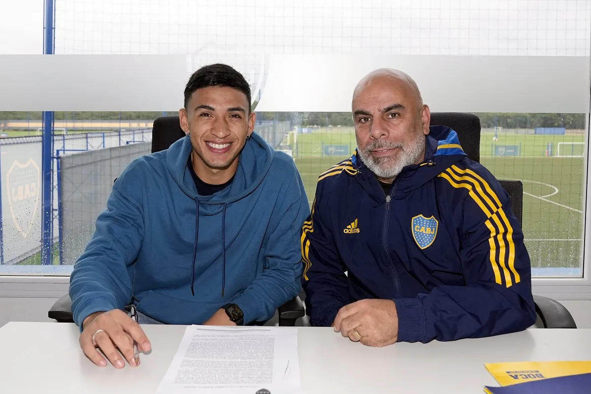 CONTENTO. Fernández no ocultó su alegría al renovar el contrato. Foto Cabj.