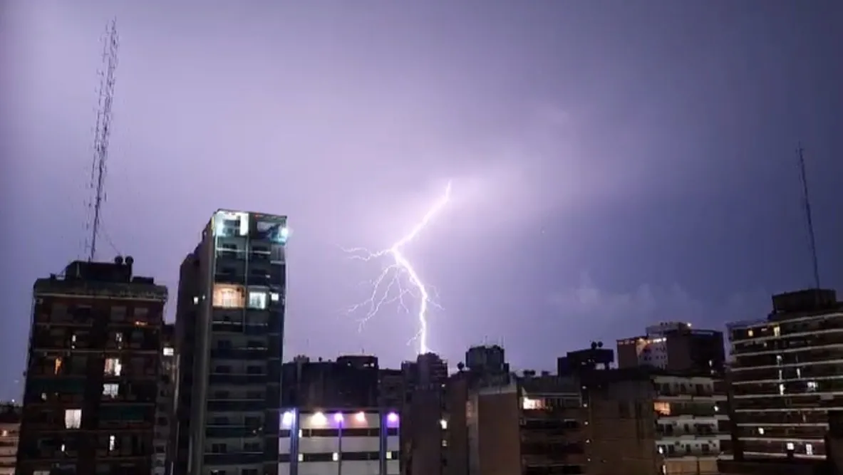 Truenos y relámpagos: se aproxima la tormenta a Tucumán