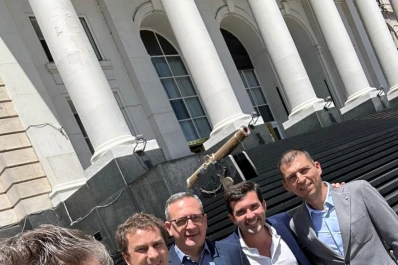 Cruje el radicalismo por el rol ante Milei