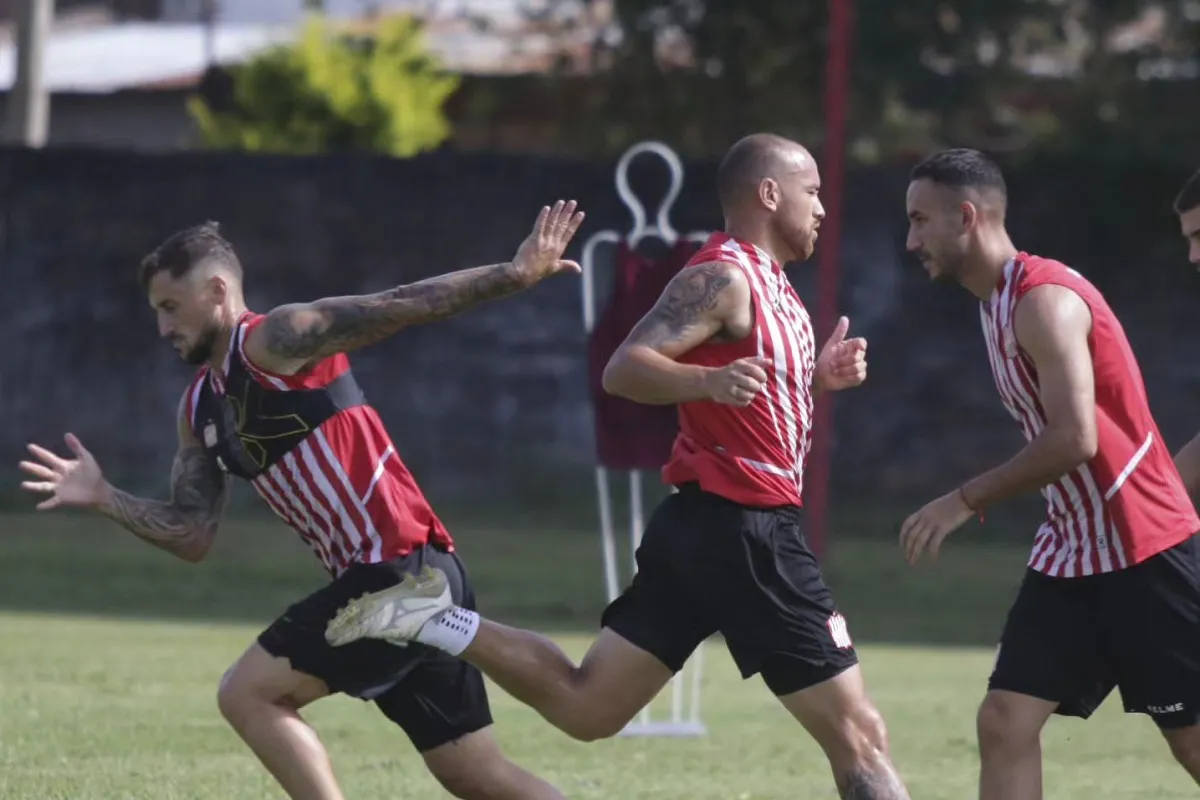 INTENSIDAD. Así vivió San Martín de Tucumán la semana previa al partido contra Estudiantes de Buenos Aires. Foto Casm.