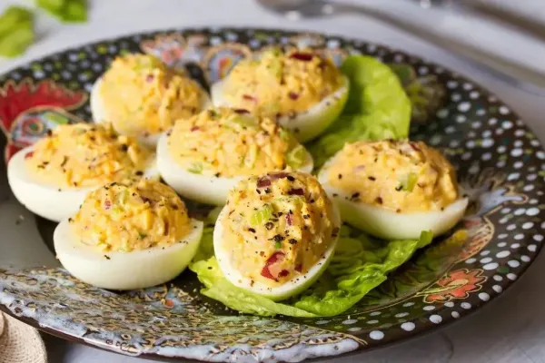 Cómo preparar huevos rellenos ideales para antes o después de entrenar