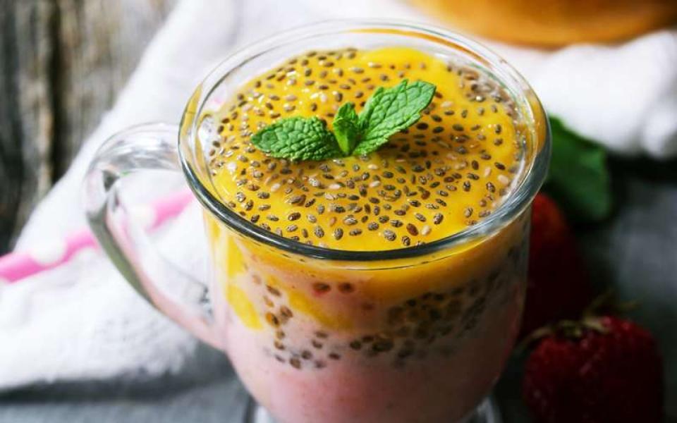 Cuatro snacks saludables, fáciles y bajos en calorías para llevar al trabajo