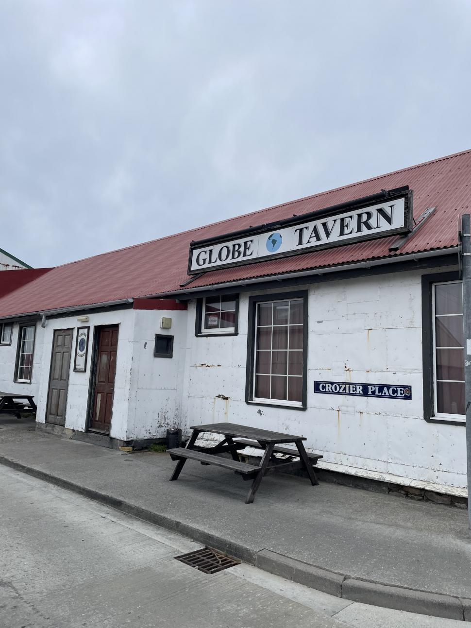 UN PUB. El Globe Tavern, uno de los al menos ocho llocales de este tipo.