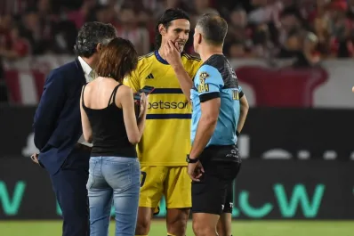 Se conoció el diálogo entre Cavani y Sosa, mientras atendían a Altamirano