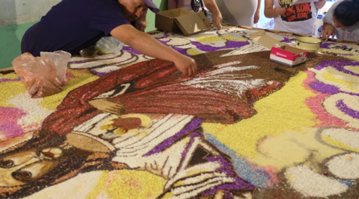 Turismo en Semana Santa: conocé las ermitas de flores, una tradición que lleva más de 100 años en Tilcara