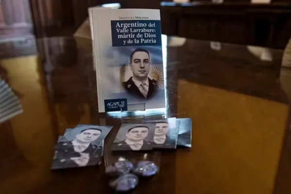 Coronel Larrabure: se presentó el libro que usarán como prueba para avanzar en la canonización