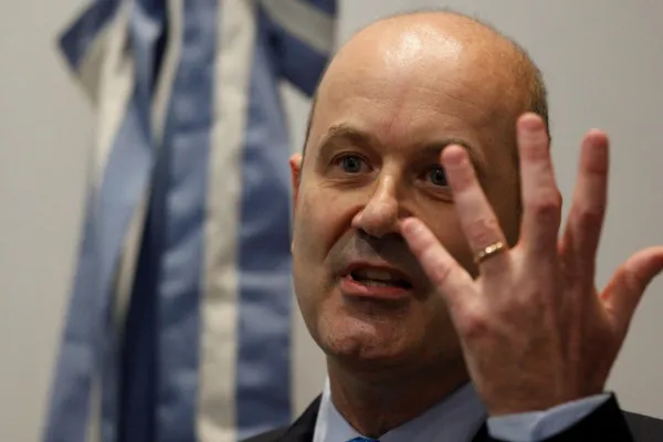 Sturzenegger dijo que los resultados del Gobierno de Milei se verán en seis meses