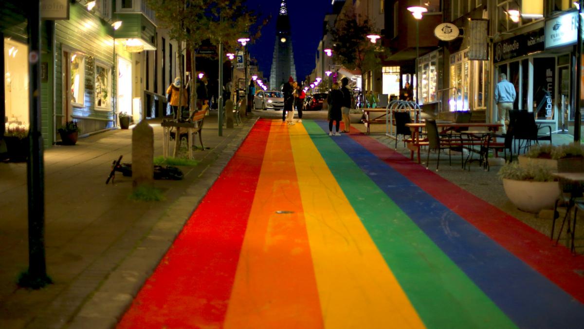 Rainbown street, Reikiavik, capital de Islandia.