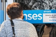 Jubilados: cuánto cobrarán en abril, qué pasará con el bono y con las subas en los otros meses