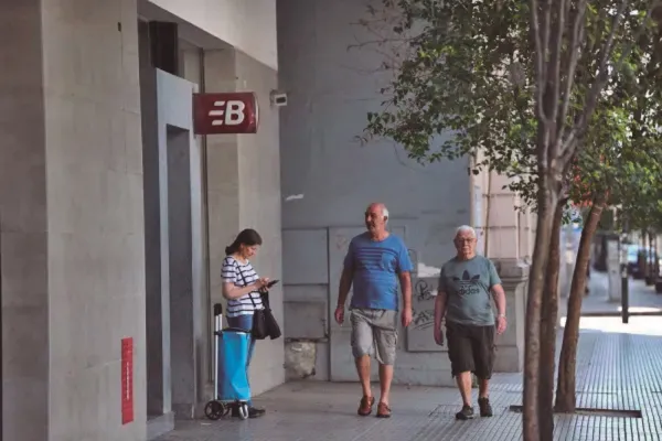 Semana Santa: cómo funcionarán los bancos durante el fin de semana XXL