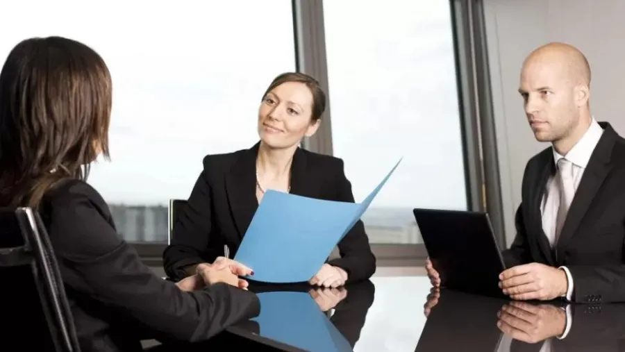 Cómo hacer el currículum vitae perfecto en tres pasos y destacarte a la hora de buscar trabajo