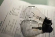 El Gobierno analiza congelar las tarifas de luz y gas durante todo el invierno