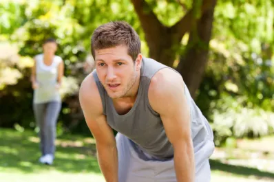 Ganá músculo después de los 40 con estas tres rutinas simples