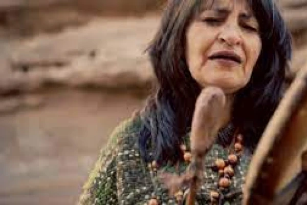 “Cantando las raíces” retoma el trabajo de Leda Valladares