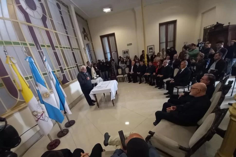 ACTA COMPROMISO. La Arquidiócesis recordó la promesa de los candidatos en junio pasado. 