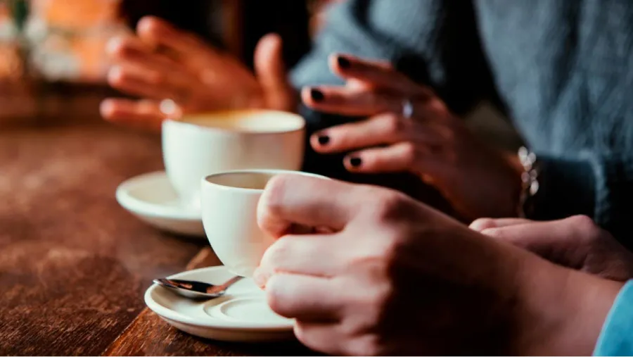 El café suele ser una de las bebidas que más eligen las personas para iniciar su rutina diaria.