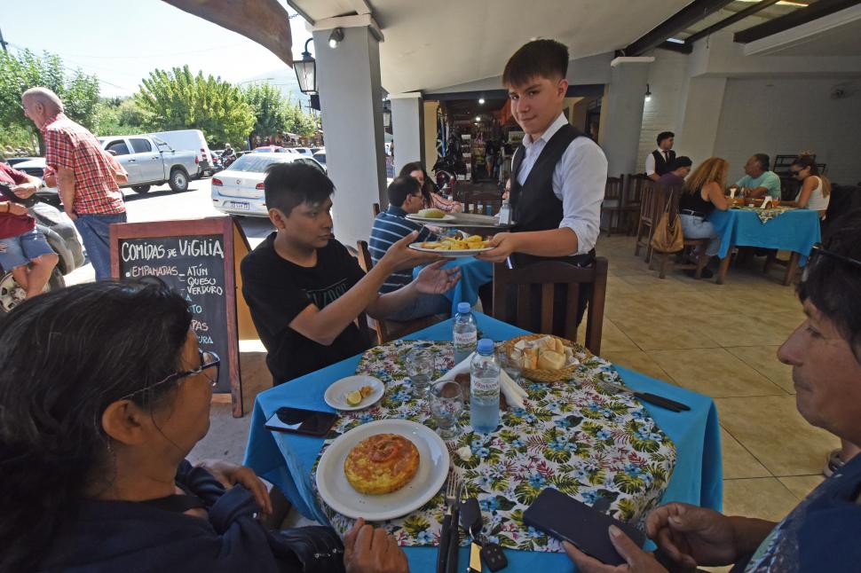 SABOR PROPIO. Los restaurantes ofrecen una carta de comidas locales.