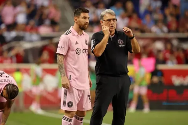 “Tata” Martino, sobre la vuelta de Messi: “Seguramente se esperará un poco más”