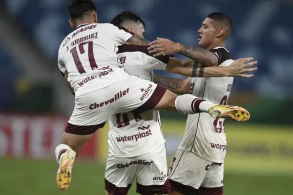 Debut copero: Estudiantes y Lanús empataron en Chile y Brasil, respectivamente