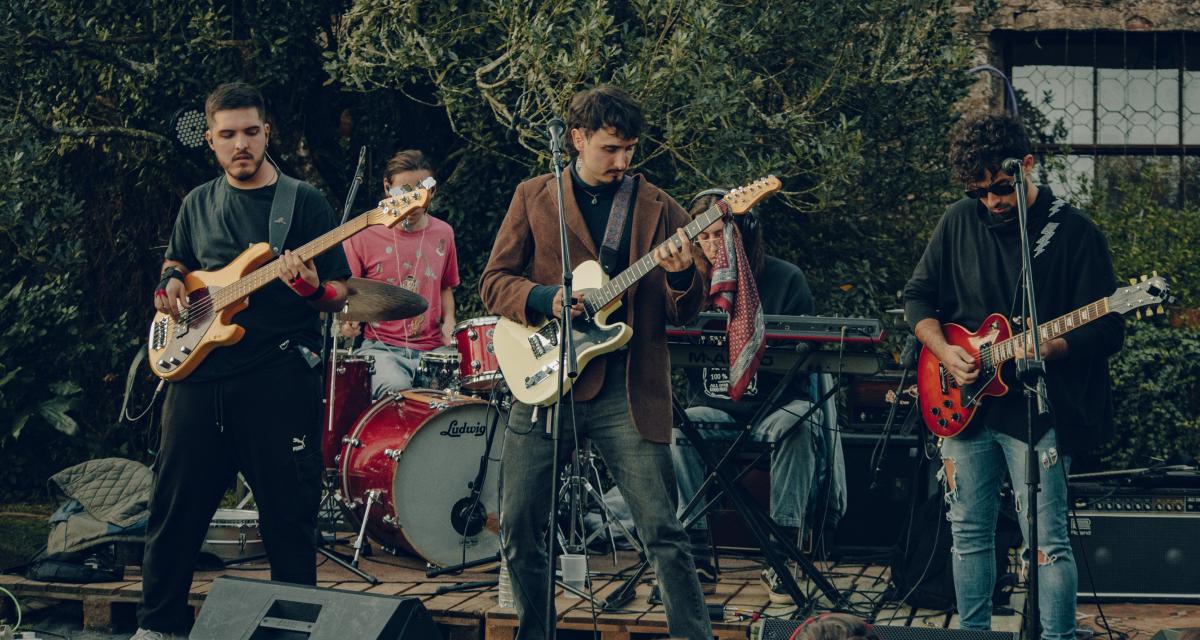 ORGULLO TUCUMANO. El Chango y las Flores, la estrella de La Cúpula, presentando “Mi Jardín”, su primer álbum de estudio. Gentileza: La Cúpula Producciones