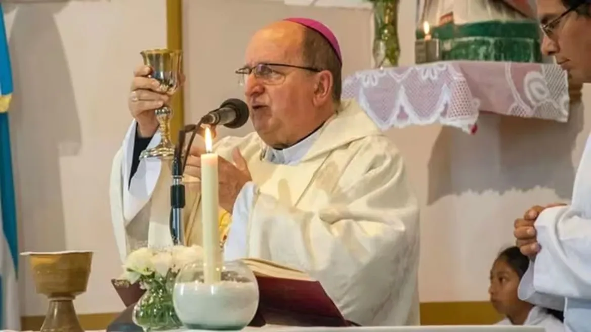 Monseñor Mario Cargnello deberá someterse a tratamiento psicológico y no podrá acercarse al convento San Bernardo.