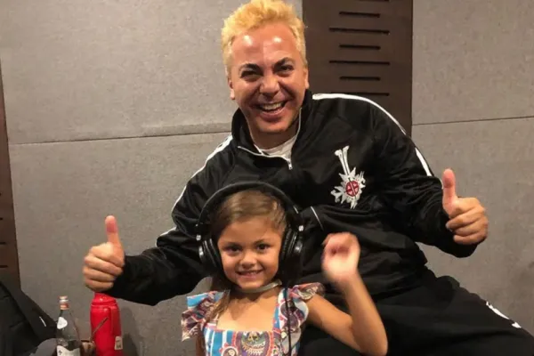 Cómo está hoy Rafaela, la hija menor de Cristian Castro: toca el piano y estudia composición