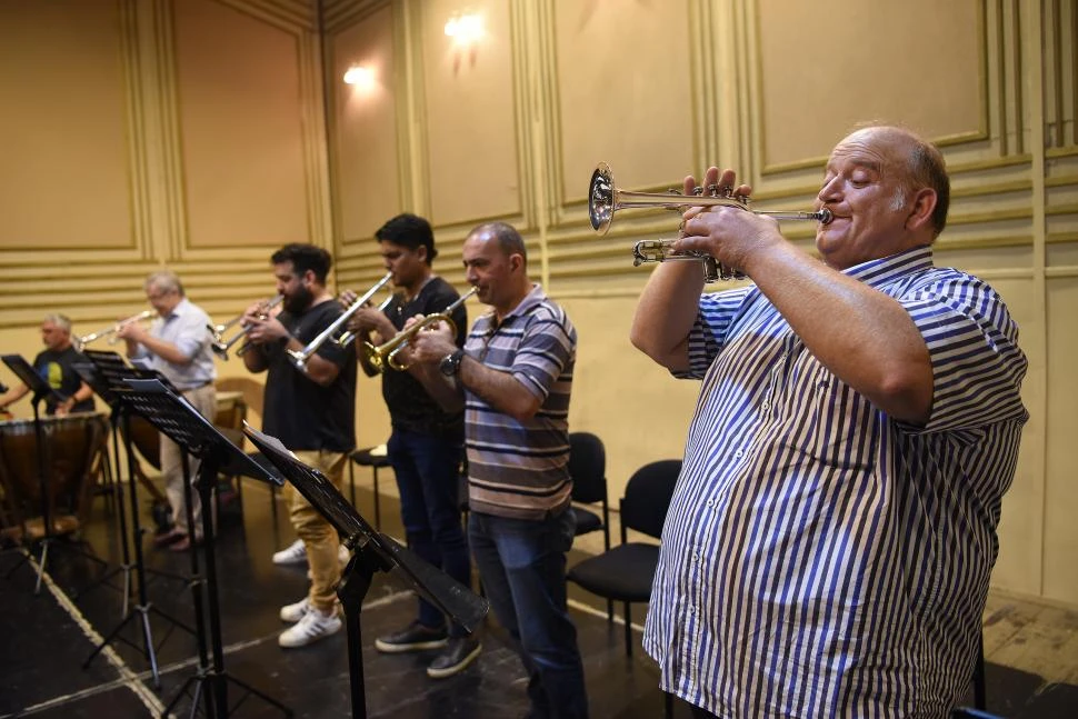 REFLEJOS DE BRONCE. El solista Ernesto Chuliá Ramiro será el protagonista a lo largo de todo el concierto. 