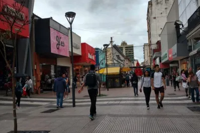 Empleados de comercio acordaron un aumento salarial: cuánto será el nuevo salario inicial