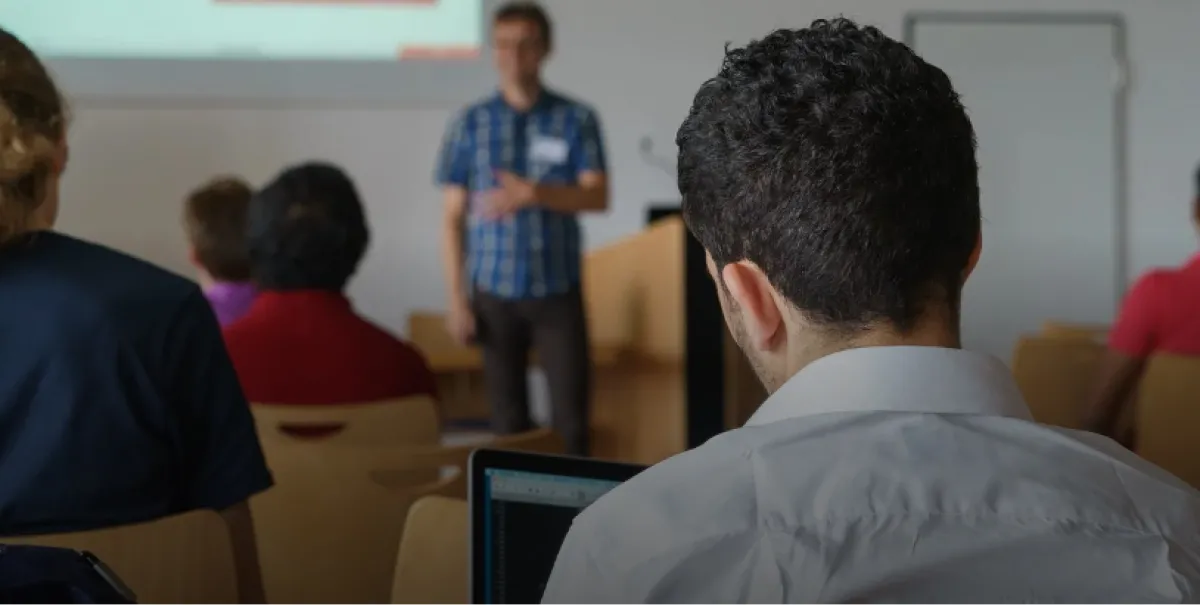 La Universidad enfrentaría dificultades económicas para sostener programas de fomento de la ciencia