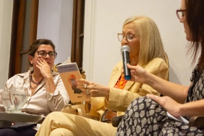 Una noche feliz, con un libro como invalorable excusa