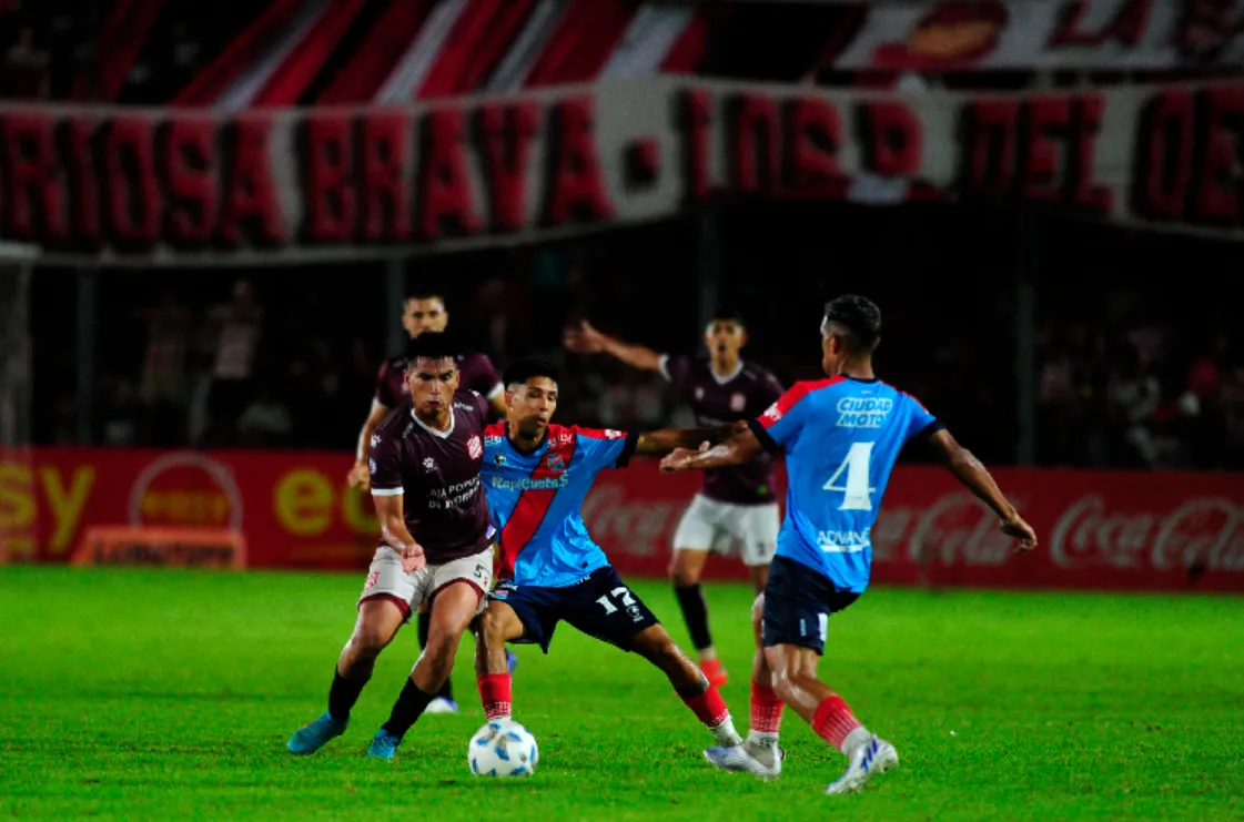 Gustavo Abregú sigue consolidándose en el medio campo de San Martín de Tucumán: ¿cuáles son las claves de su juego?