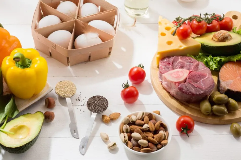 No solo la comida es capaz de elevar el colesterol.