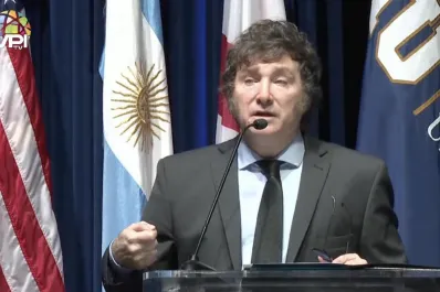 Desde Miami, Javier Milei rechazó aplicar la vacuna contra el dengue