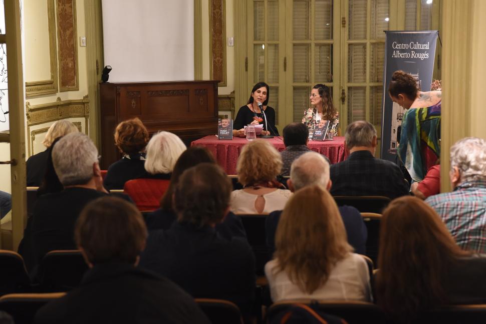 ESCENARIO. Mucho publicó asistió al encuentro en el centro cultural.