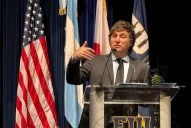 En tres meses los mosquitos habrán desaparecido, dijo Milei y descartó aplicar la vacuna contra el dengue