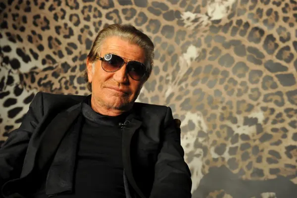 El animal print está de luto: murió el diseñador Roberto Cavalli