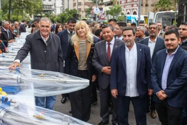 Lucha contra el dengue: entregaron humidificadores e insumos a 93 comunas