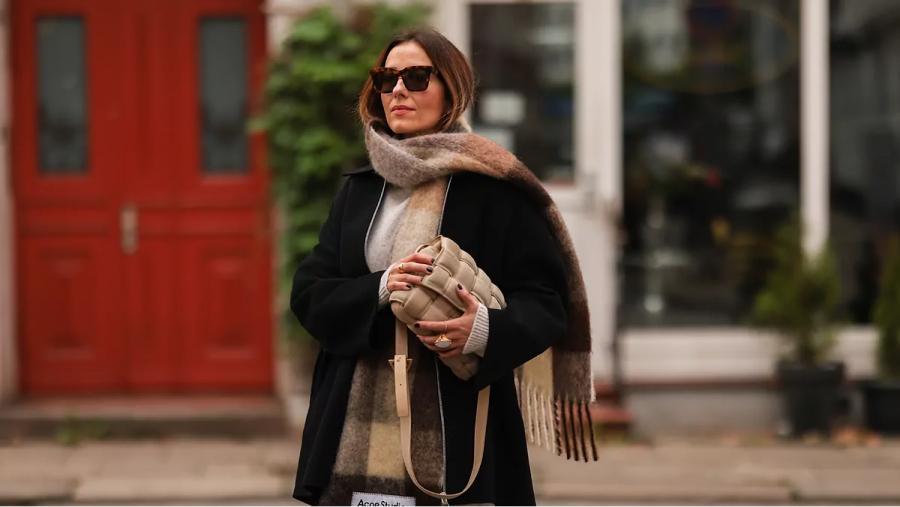 Las bufandas de lana serán clave para la temporada Otoño - Invierno 2024